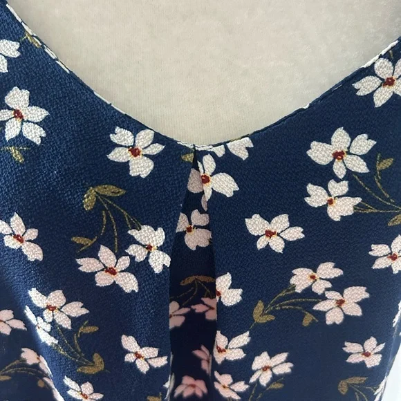 Monteau Floral Print Top - Picture 5 of 7